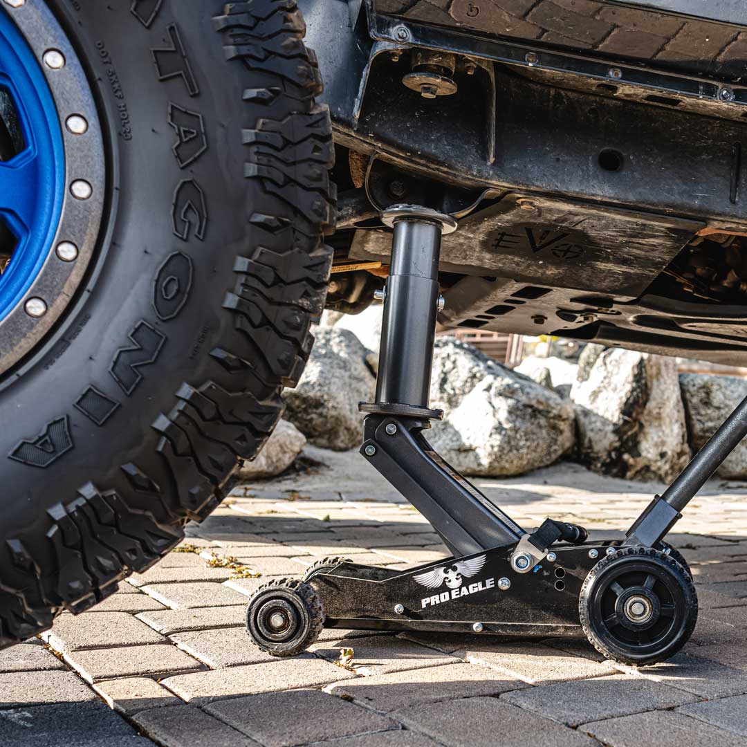 1.5 Ton Big Wheel Off Road Jack - Talon - Image 4