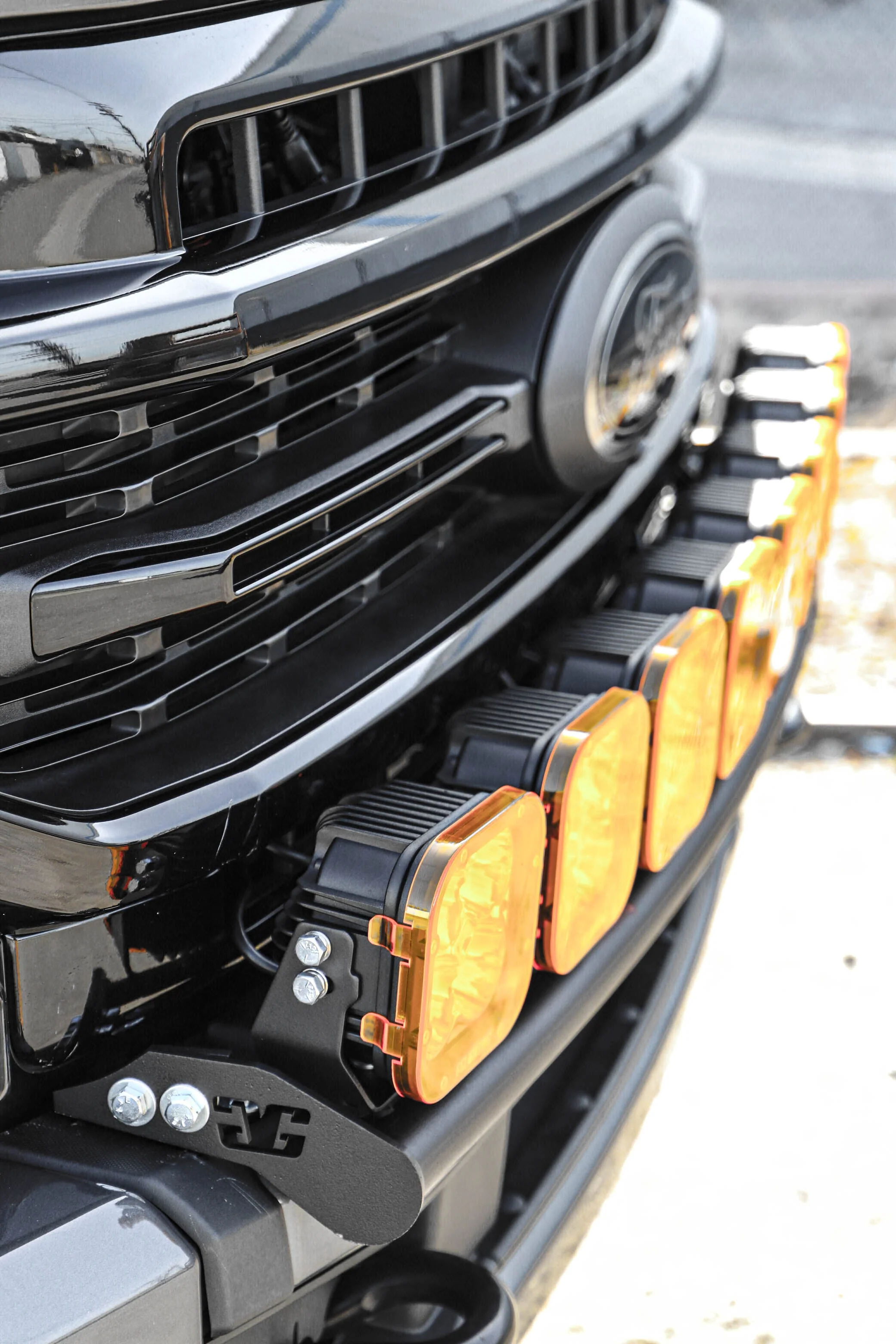 2011+ F250 / F350 Superduty 8 Light Bumper Mount Kit - Image 4