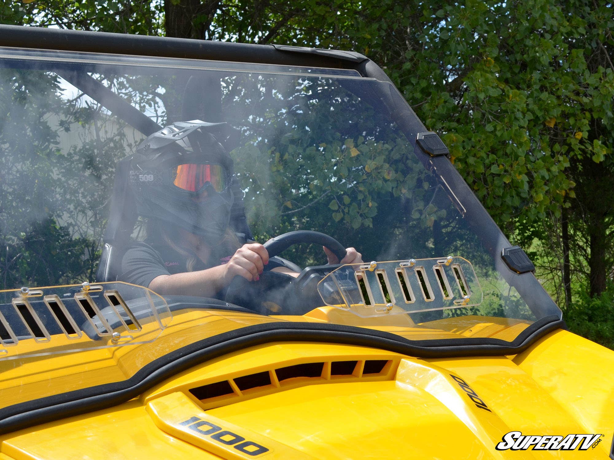 SuperATV Can-Am Commander Vented Full Windshield - Adjustable Ventilation + Superior Durability (2022+) - Image 3