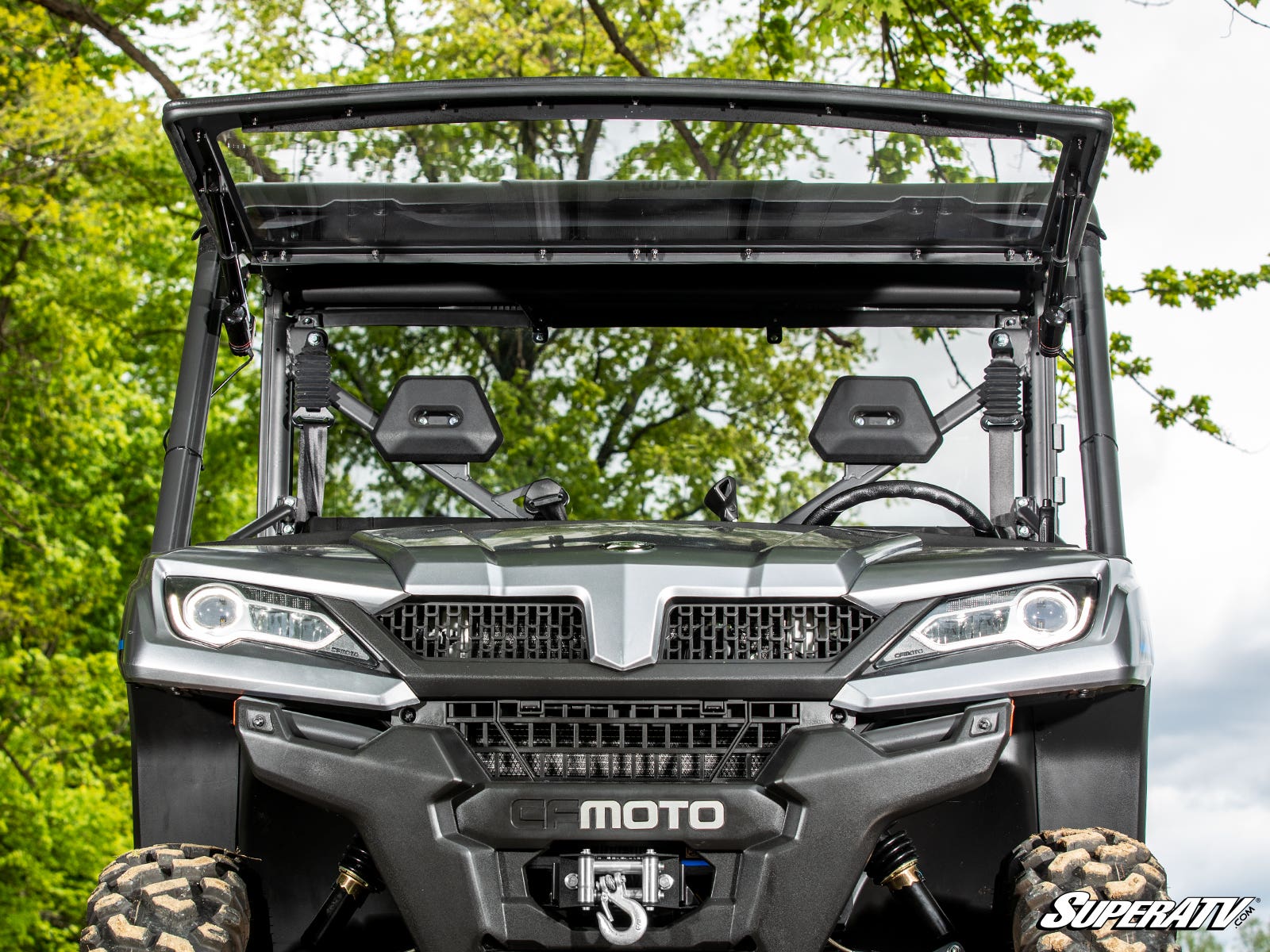 SuperATV CFMOTO UForce 1000 MaxDrive Power Flip Windshield - Image 3
