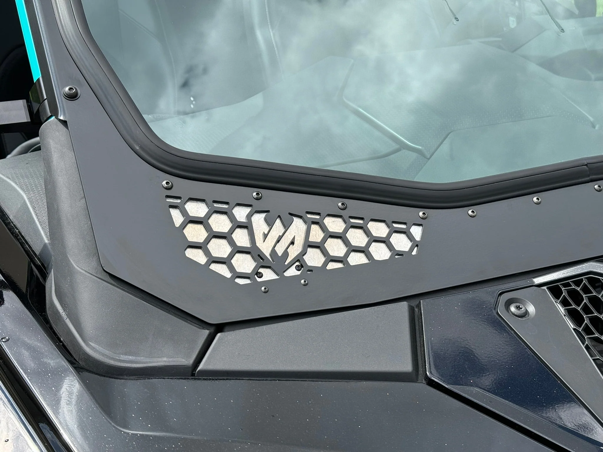 Moto Armor Glass Windshield for 2025+ RZR Pro R, S, XP - Image 2