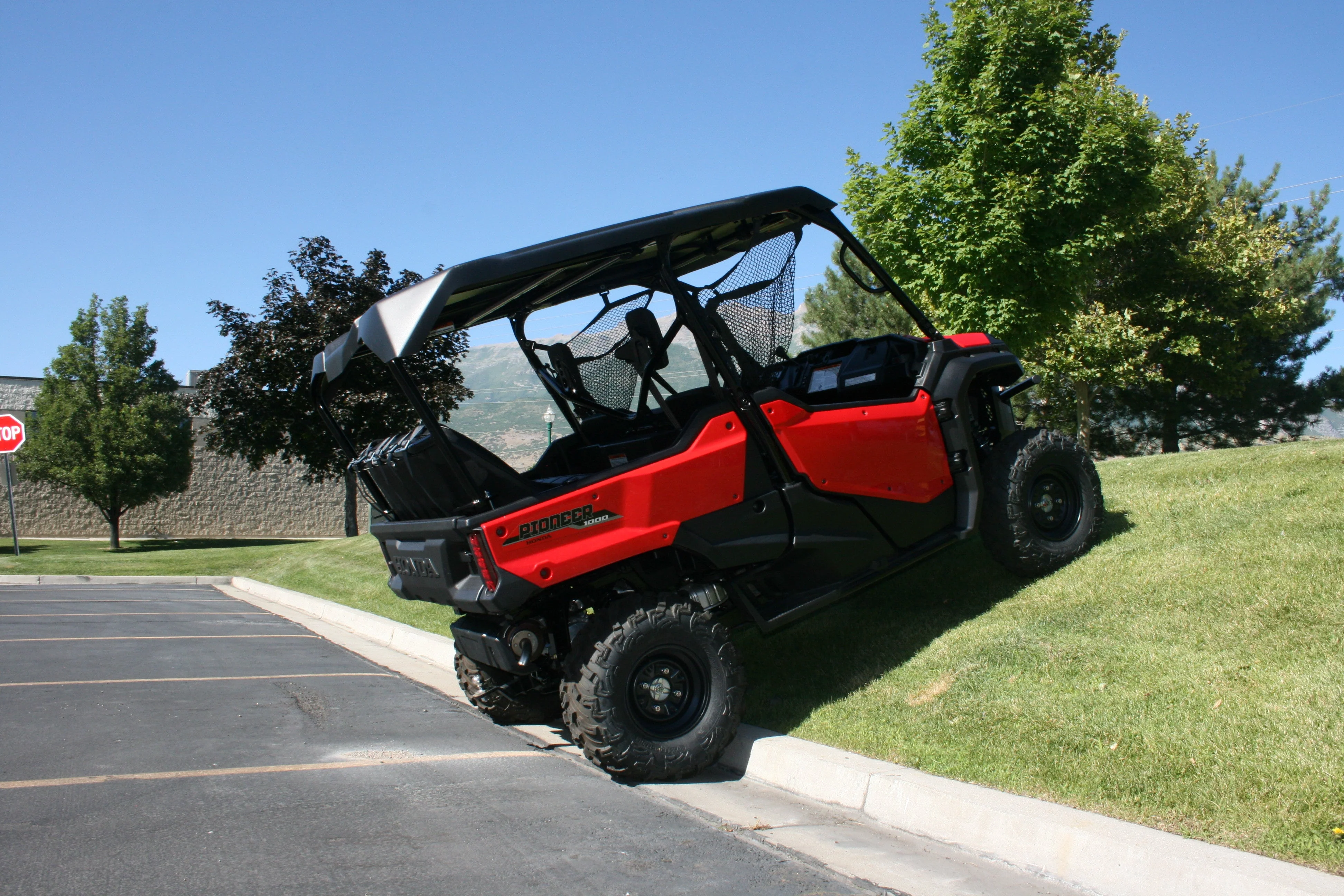 Honda Pioneer 1000 Back Seat and Roll Cage Kit - Image 6