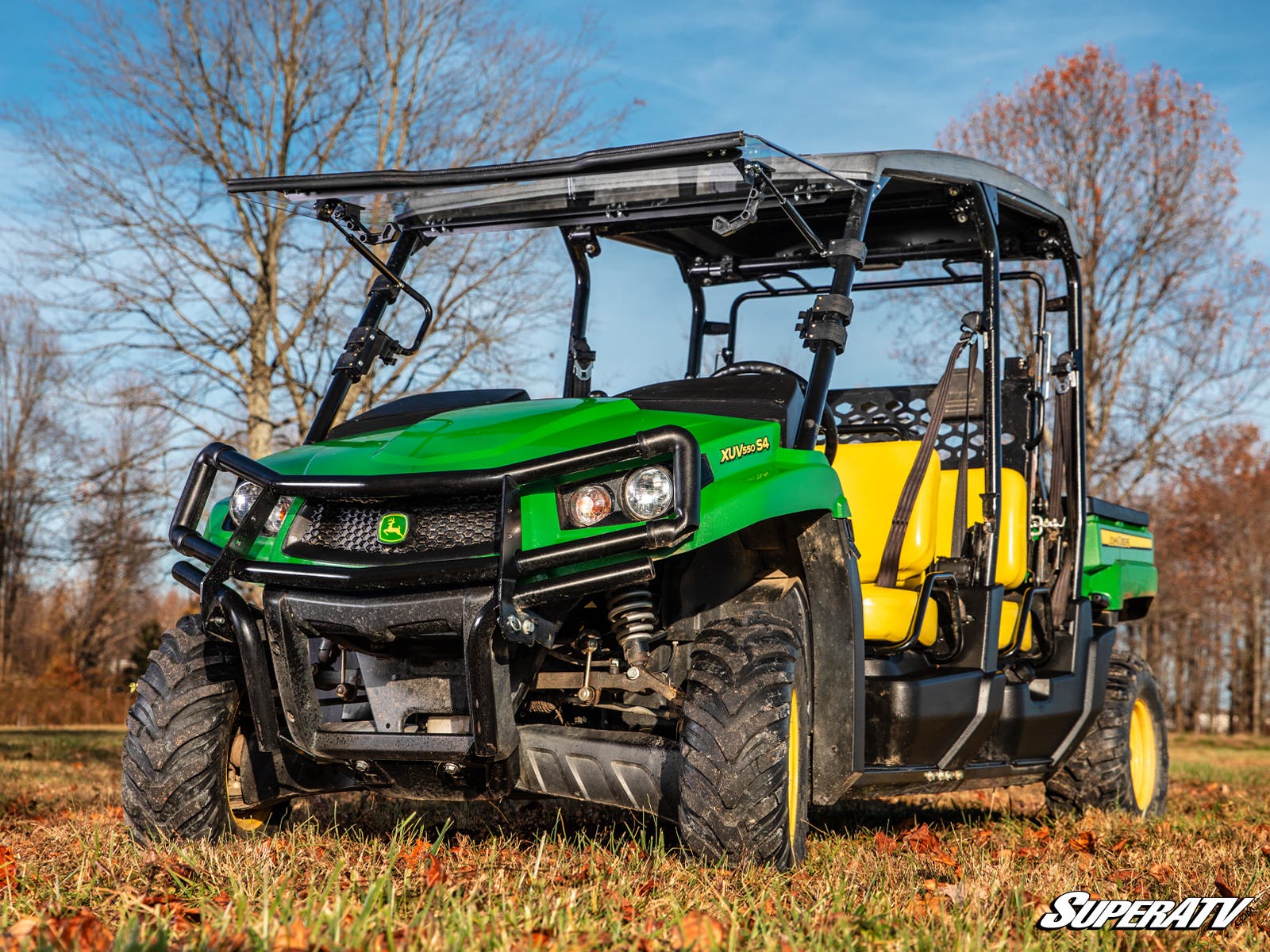 SuperATV John Deere Gator XUV550 Scratch-Resistant Flip Windshield - Image 2