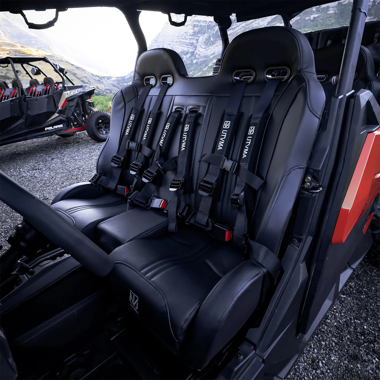 Maverick Sport Max Front Bench Seat With Harnesses (2019+) - Image 10