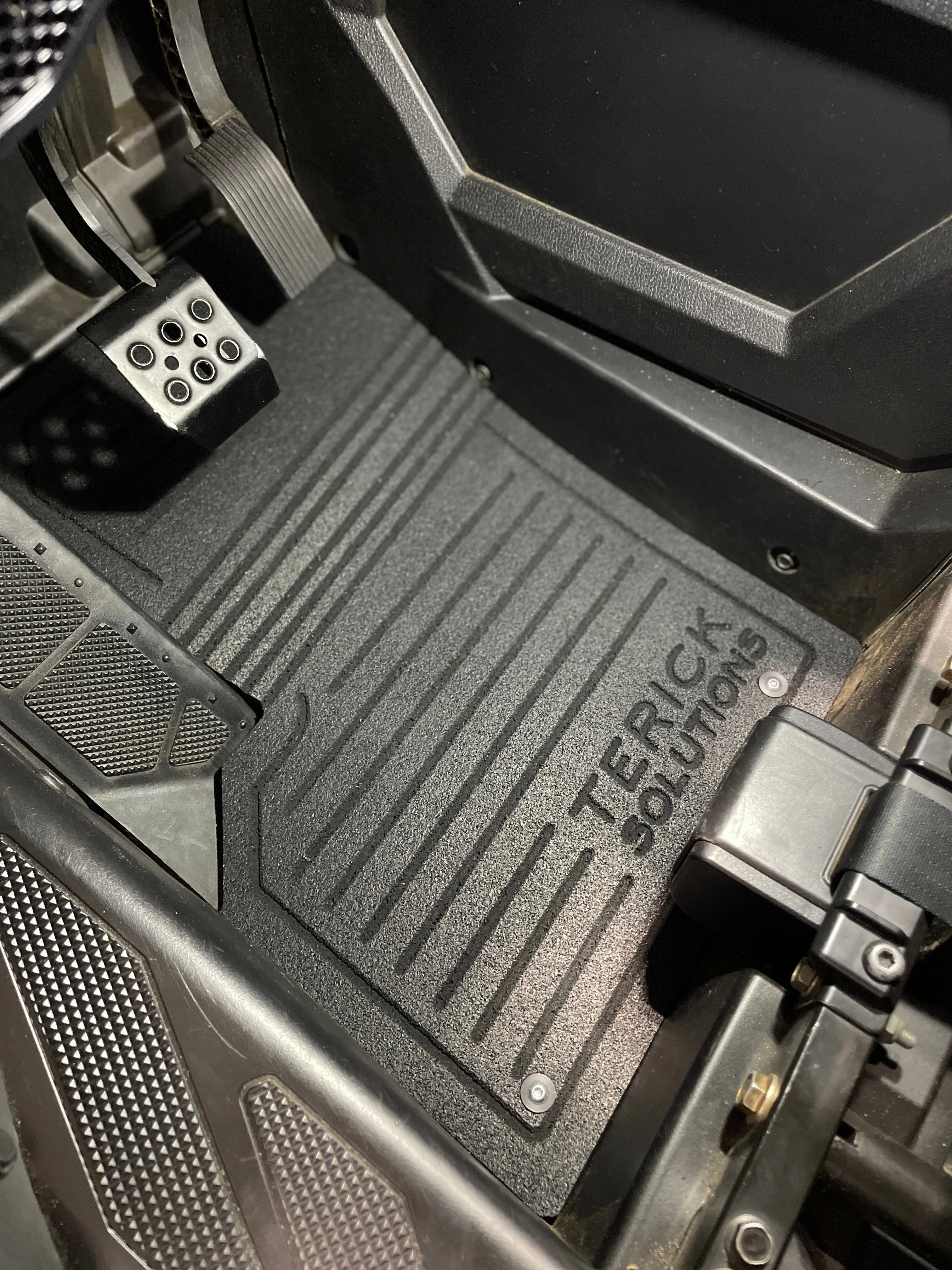 Polaris RZR PRO R Rubber Floor Mats - Insulation + Grip - Image 3