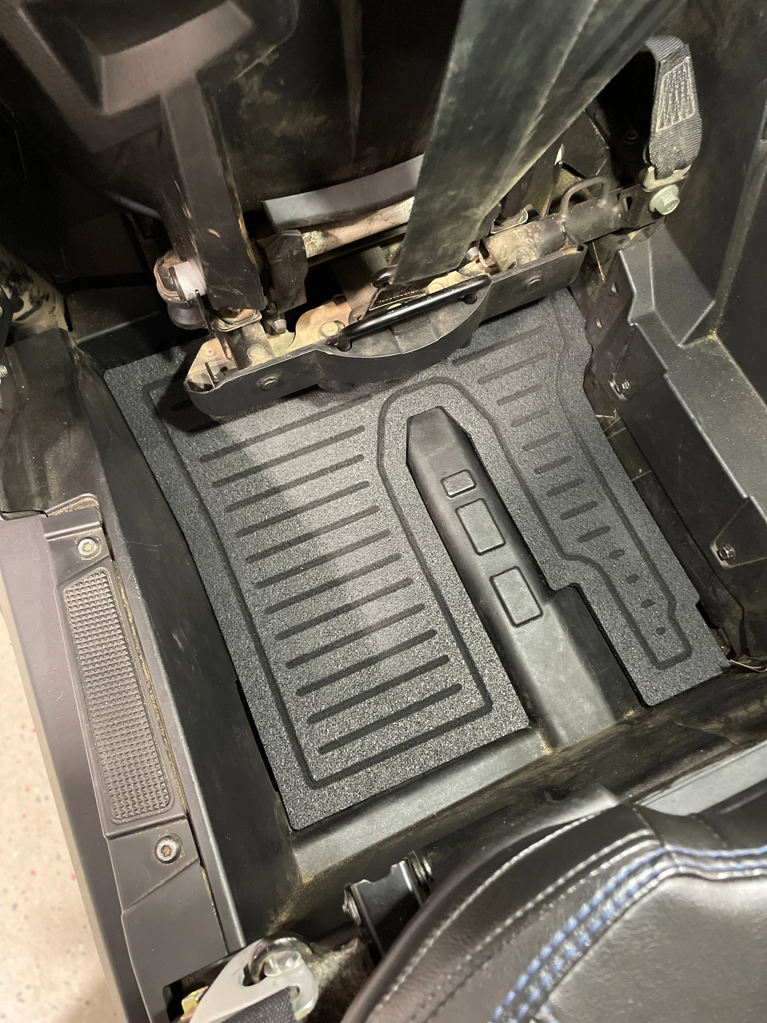 Polaris RZR PRO R Rubber Floor Mats - Insulation + Grip - Image 5