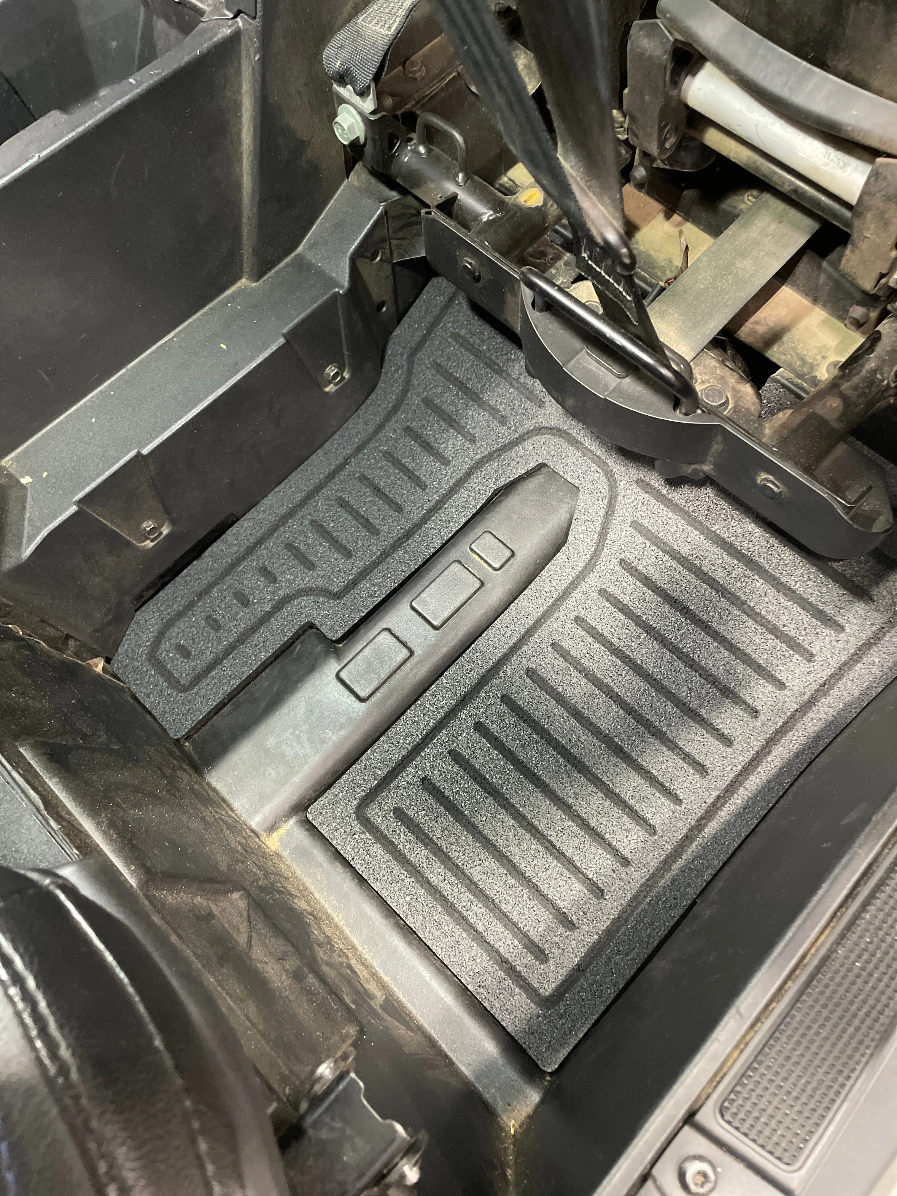 Polaris RZR PRO R Rubber Floor Mats - Insulation + Grip - Image 6