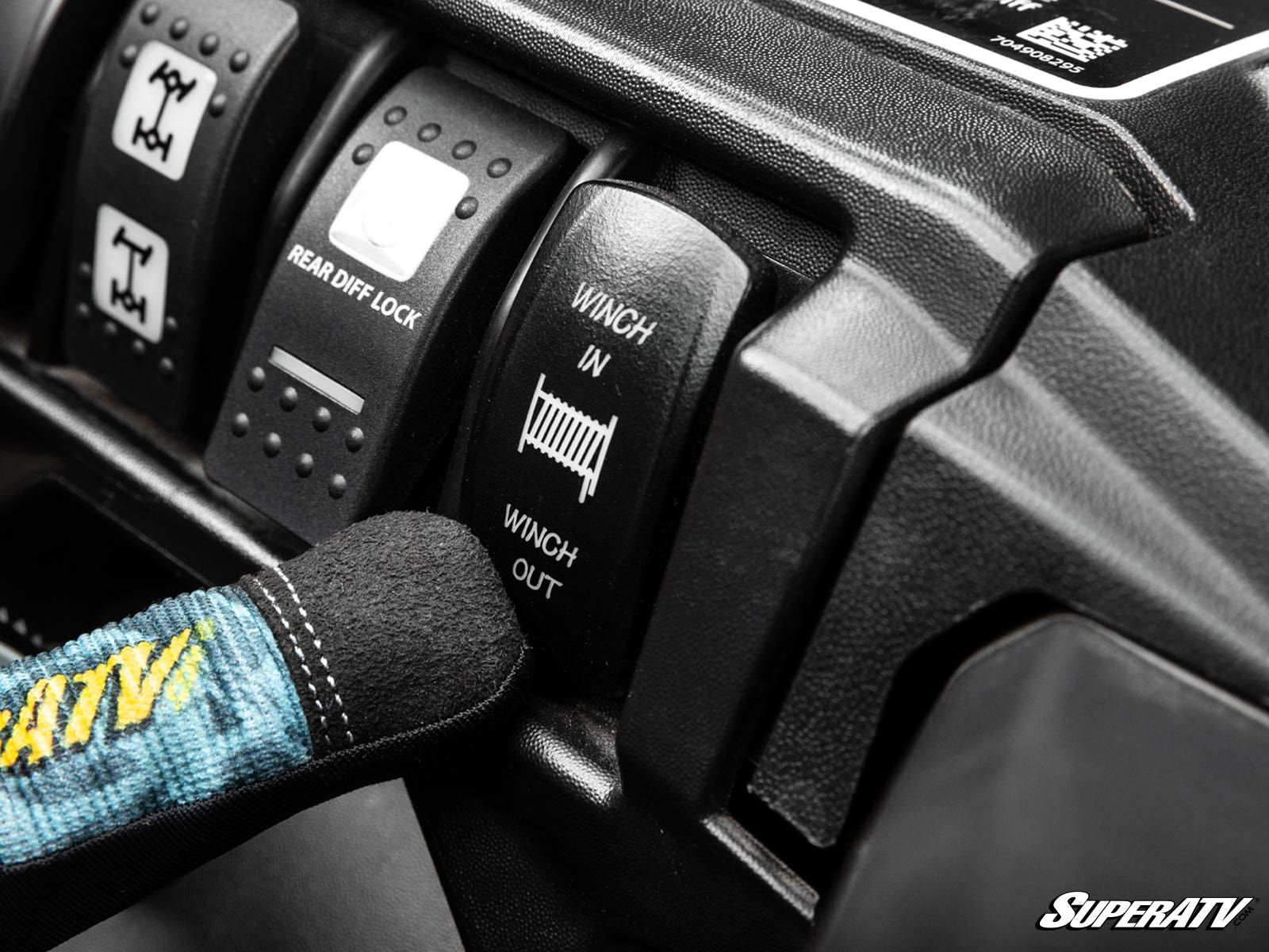 4500 Lb. UTV/ATV Winch (With Wireless Remote & Synthetic Rope) - Image 3