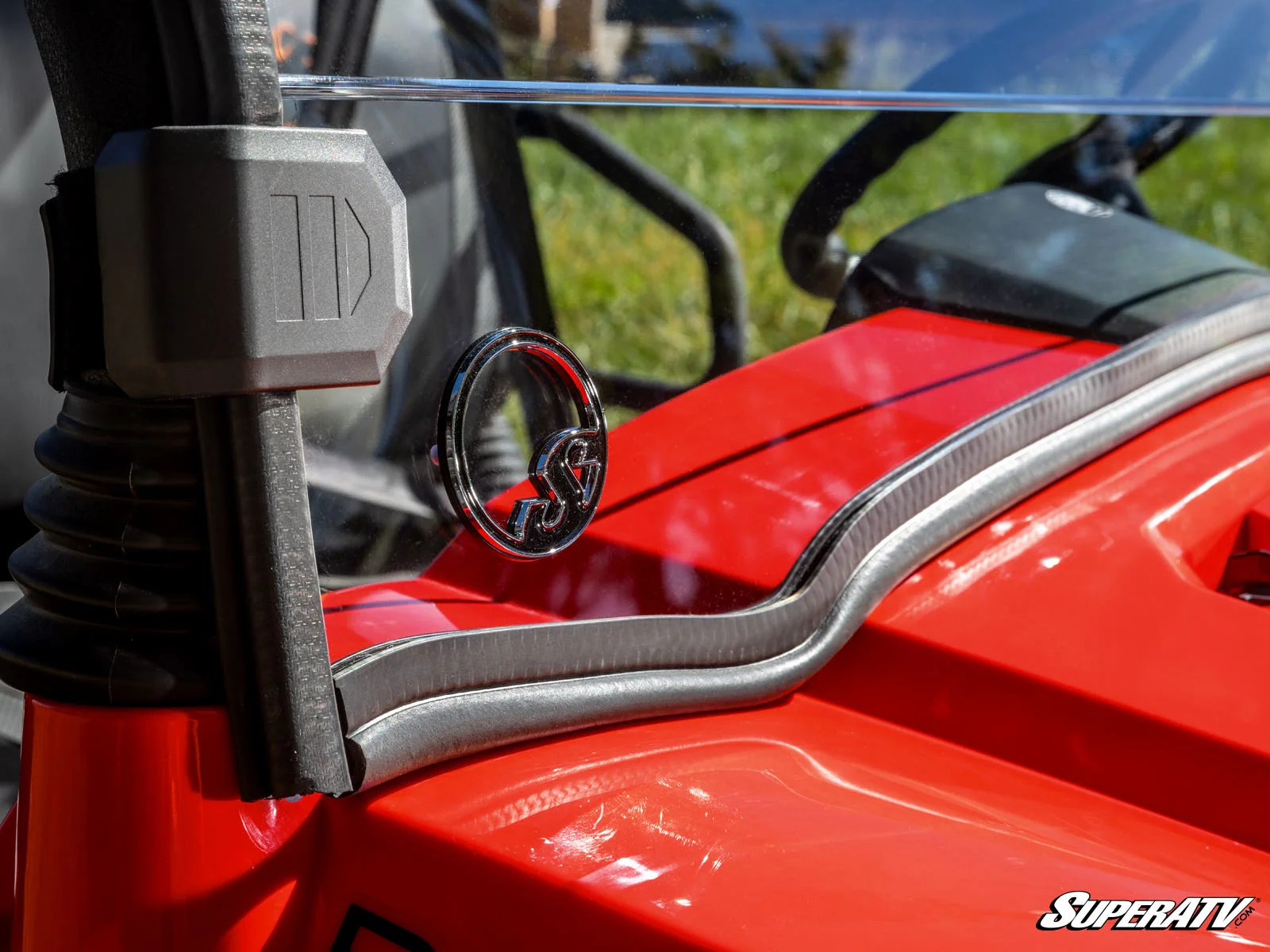 SuperATV Scratch-Resistant Full Windshield for Vector 700 - Image 5
