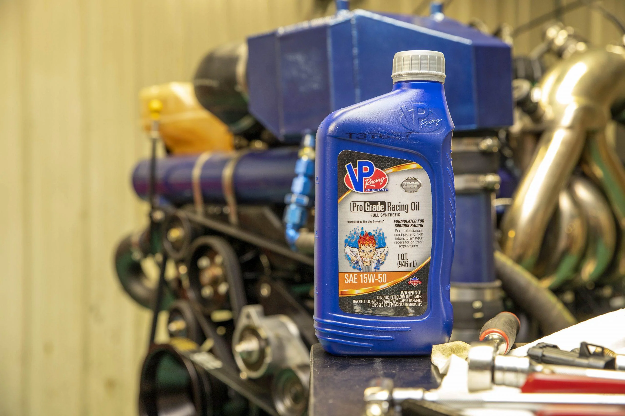 VP Pro Grade SAE 15W50 Synthetic Oil for Racing - Image 2