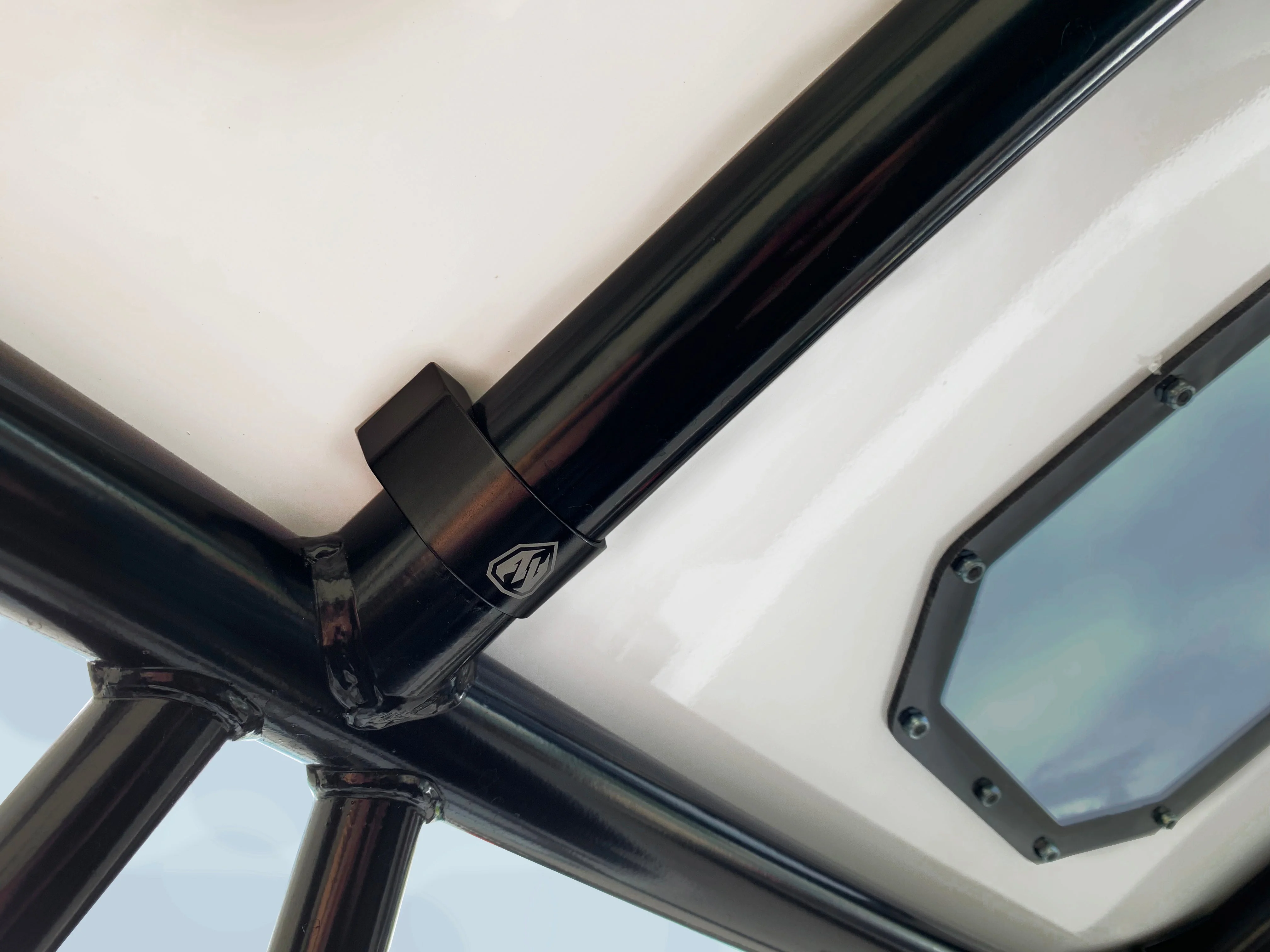Wild Cat Aluminum Roof with Sunroof - Full Coverage + UV Protection (2024) - Image 9