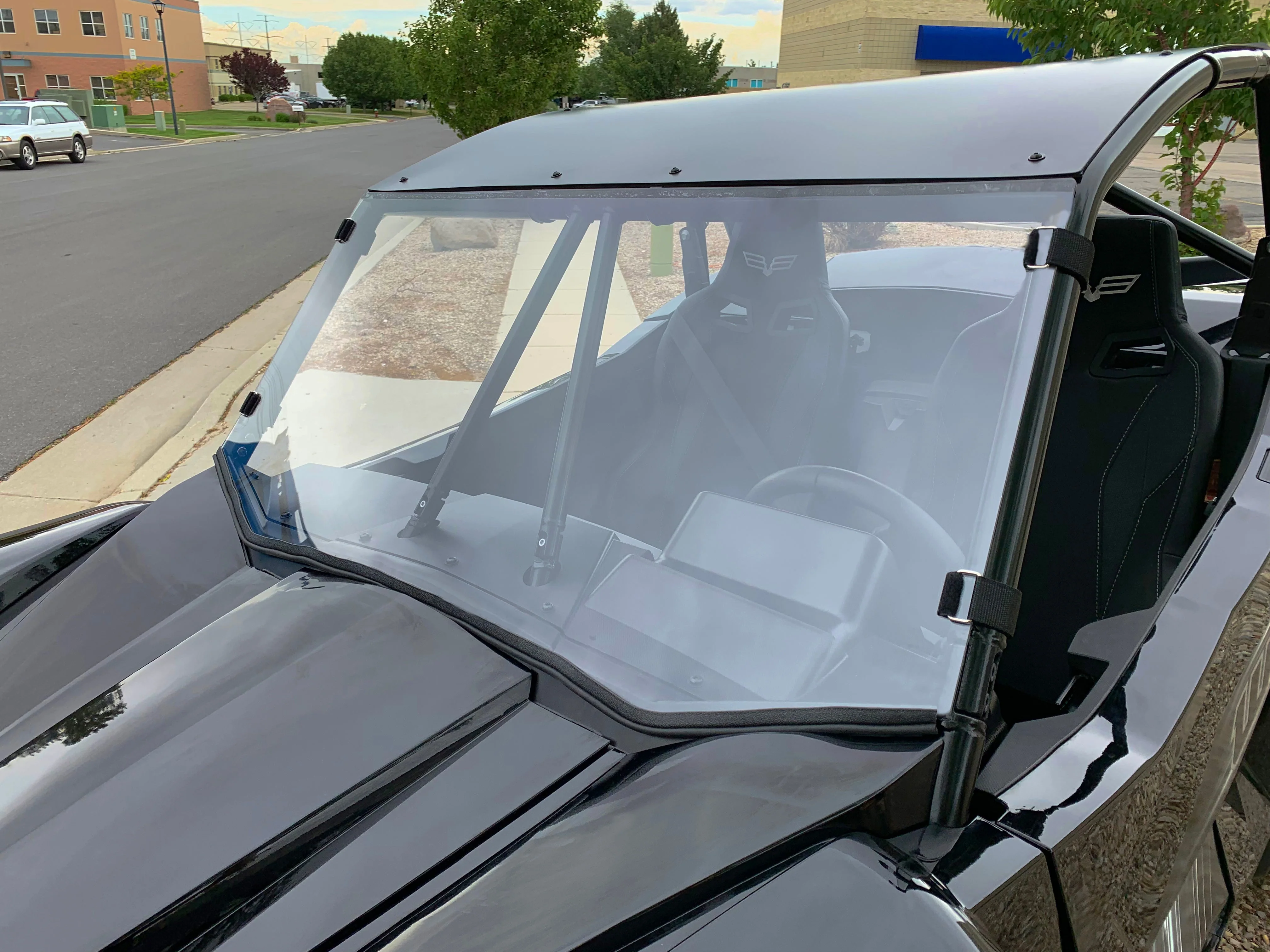 Wildcat XX Full Polycarbonate Windshield with Quick Straps